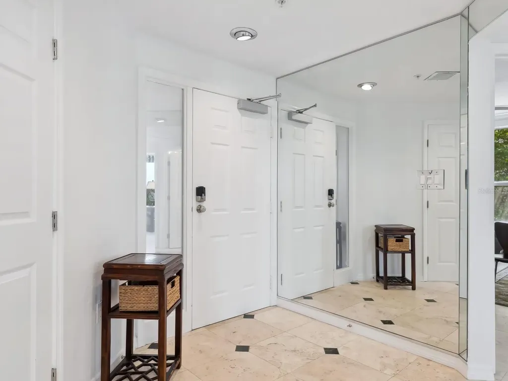 5430 Eagles Point Circle Sarasota FL 34231