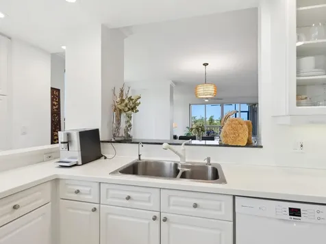 5430 Eagles Point Circle Sarasota FL 34231