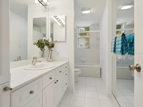 5430 Eagles Point Circle Sarasota FL 34231