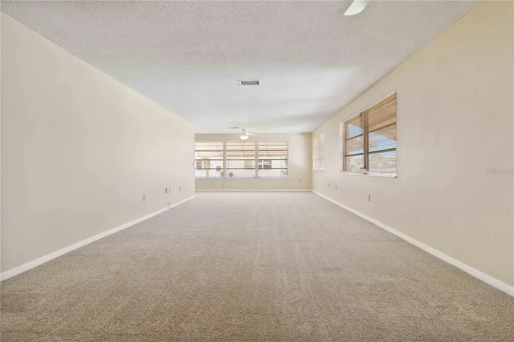 5623 80th Street N St Petersburg FL 33709