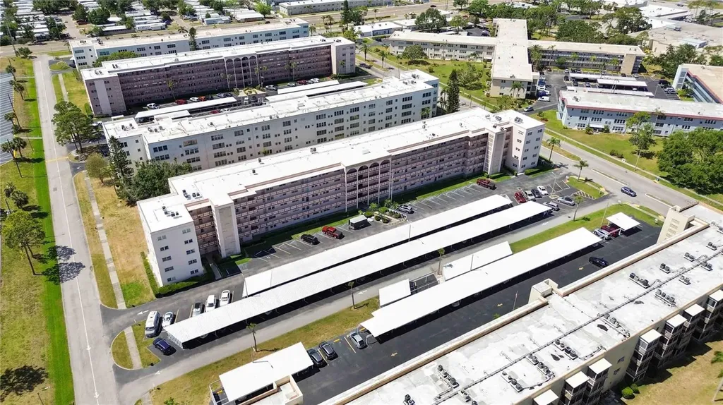 5623 80th Street N St Petersburg FL 33709