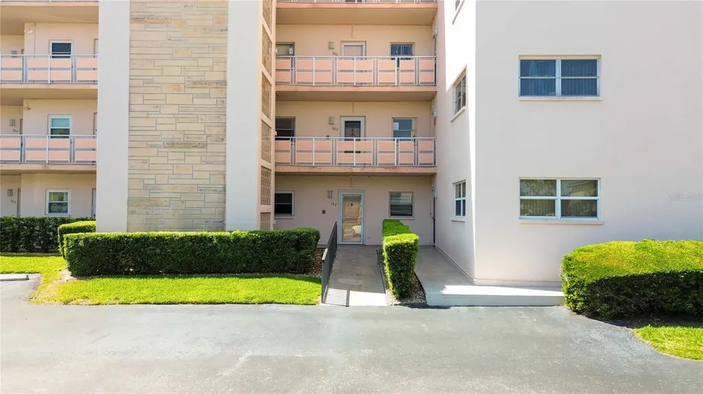 5623 80th Street N St Petersburg FL 33709