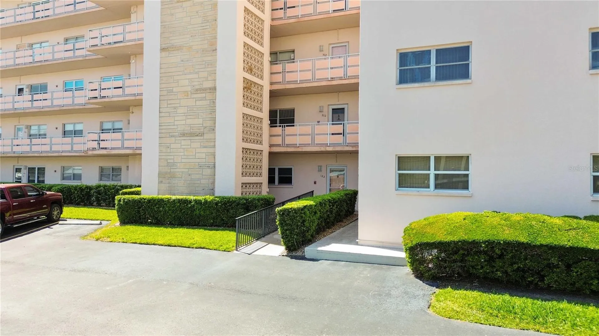 5623 80th Street N St Petersburg FL 33709