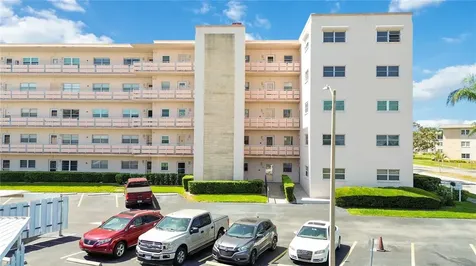 5623 80th Street N St Petersburg FL 33709