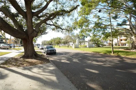 705 W Venice Avenue Venice FL 34285