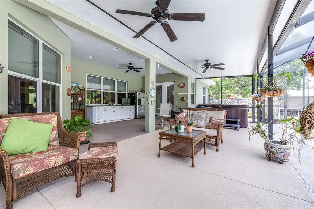 4540 Park Avenue Indian Lake Estates FL 33855