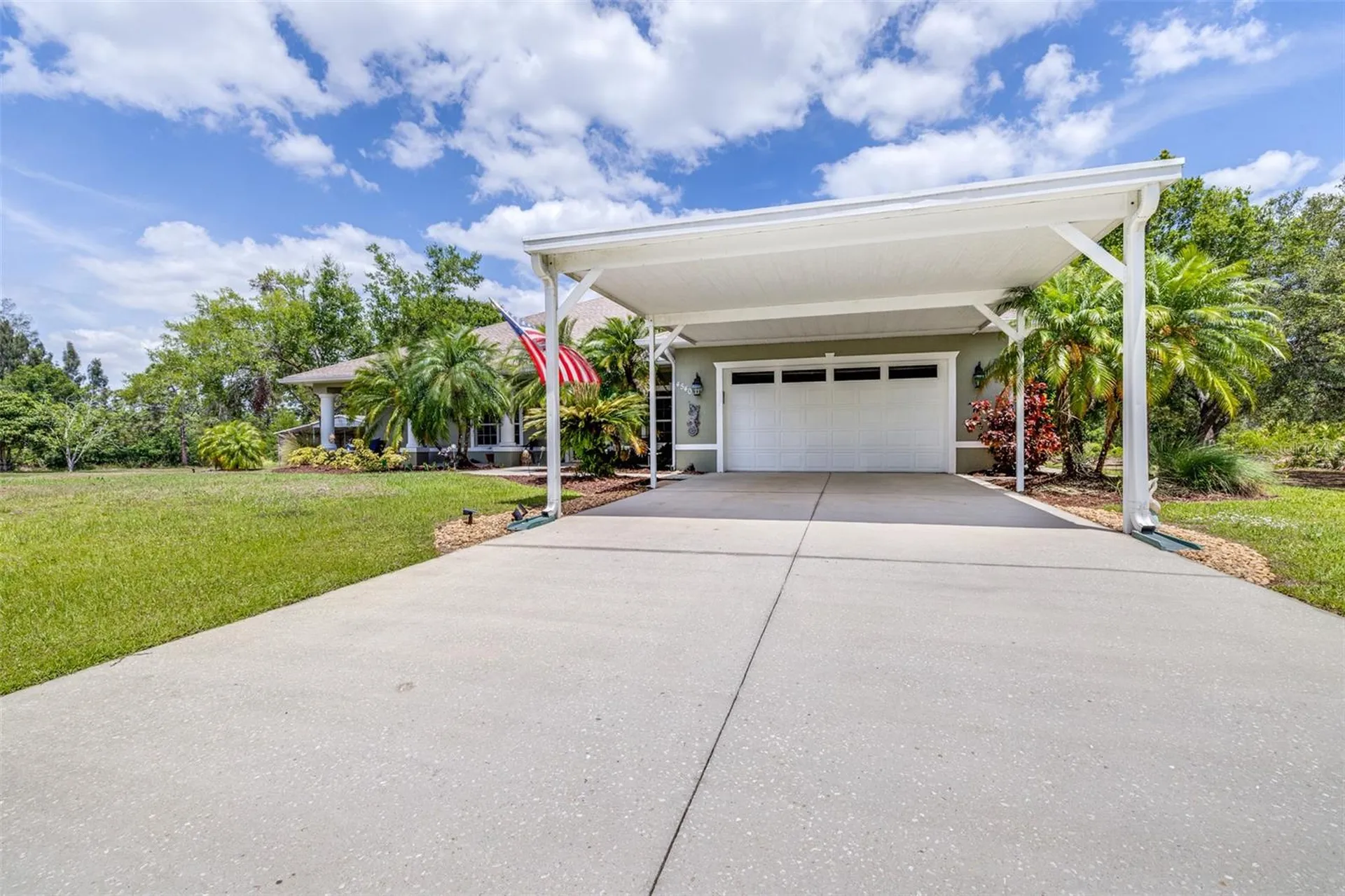 4540 Park Avenue Indian Lake Estates FL 33855