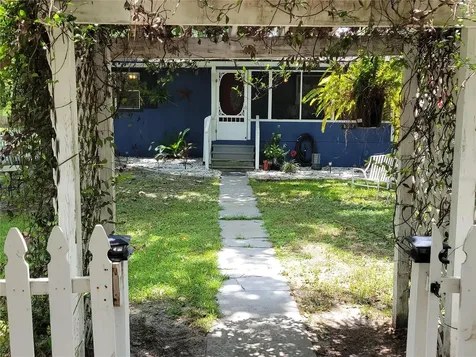 427 E Bannerville Road Palatka FL 32177