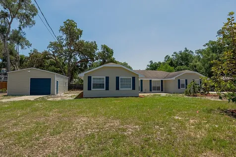 131 Lake Charles Road Deland FL 32724