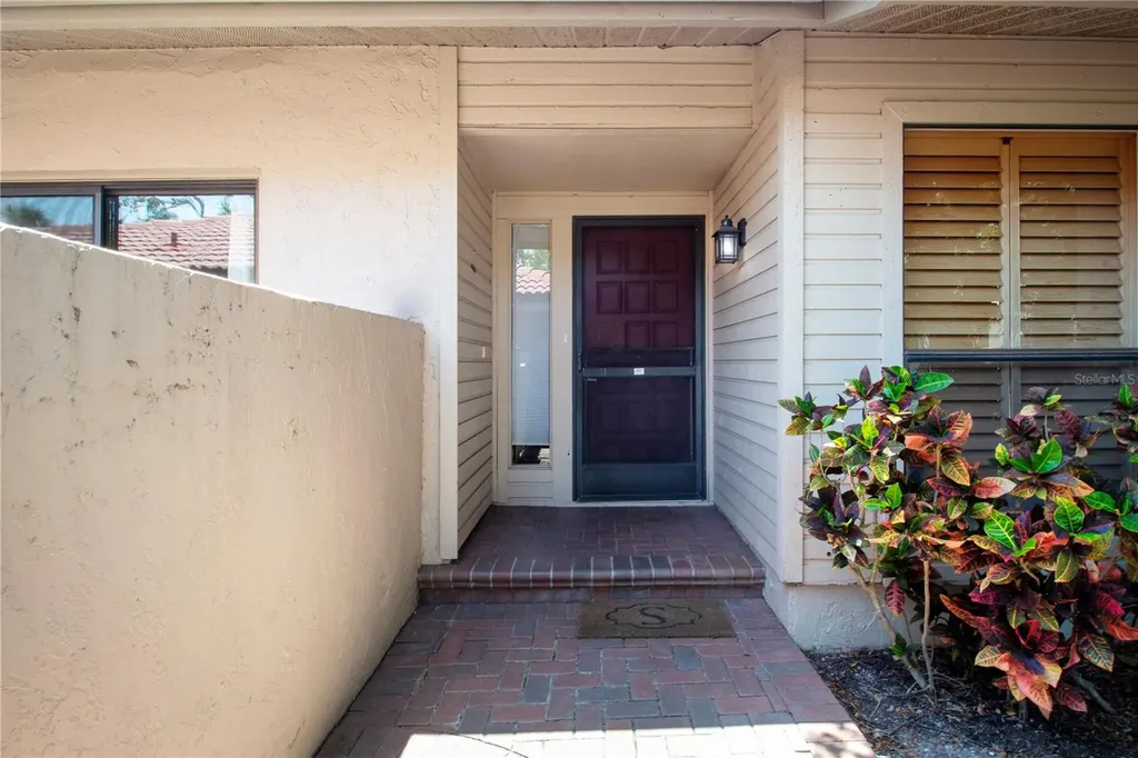 4812 Kestral Park Circle Sarasota FL 34231