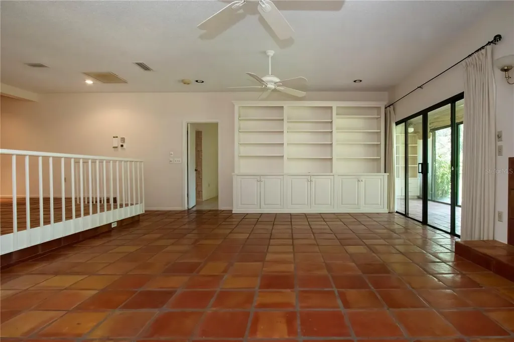 4812 Kestral Park Circle Sarasota FL 34231