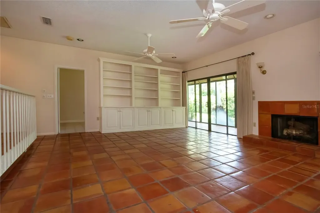 4812 Kestral Park Circle Sarasota FL 34231