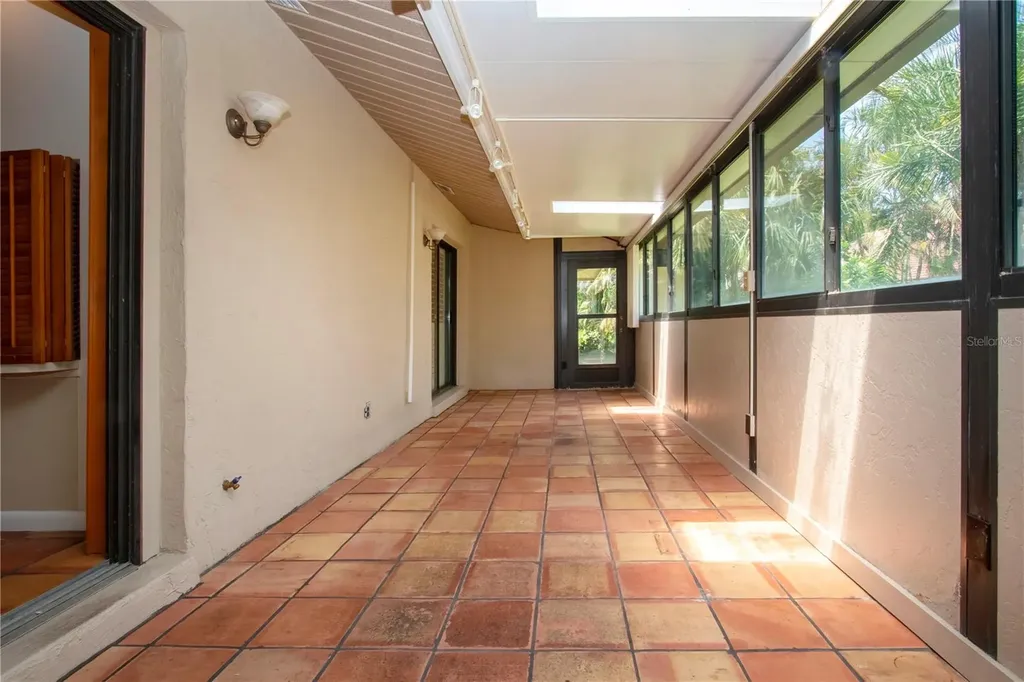 4812 Kestral Park Circle Sarasota FL 34231