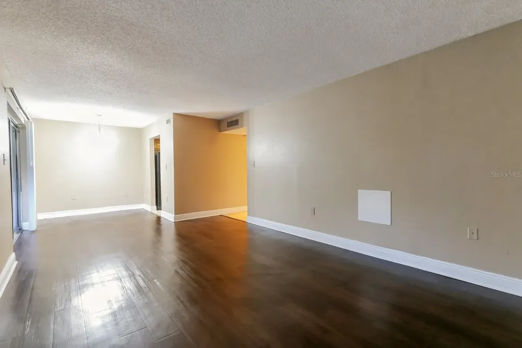 4727 S Texas Avenue Orlando FL 32839