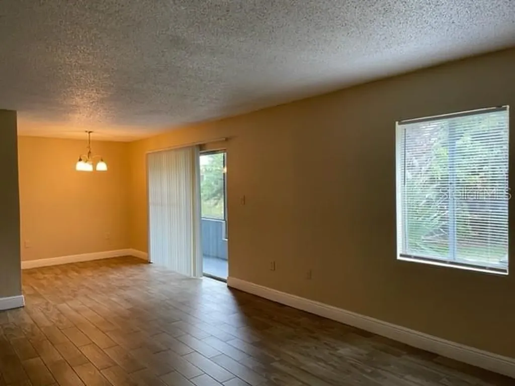 4749 S Texas Avenue Orlando FL 32839