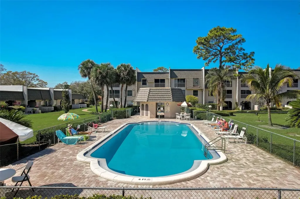 8703 Bardmoor Boulevard Seminole FL 33777
