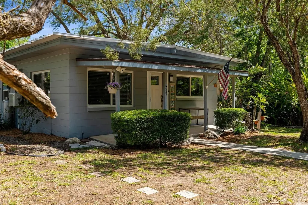5421 Gay Street Weeki Wachee FL 34607