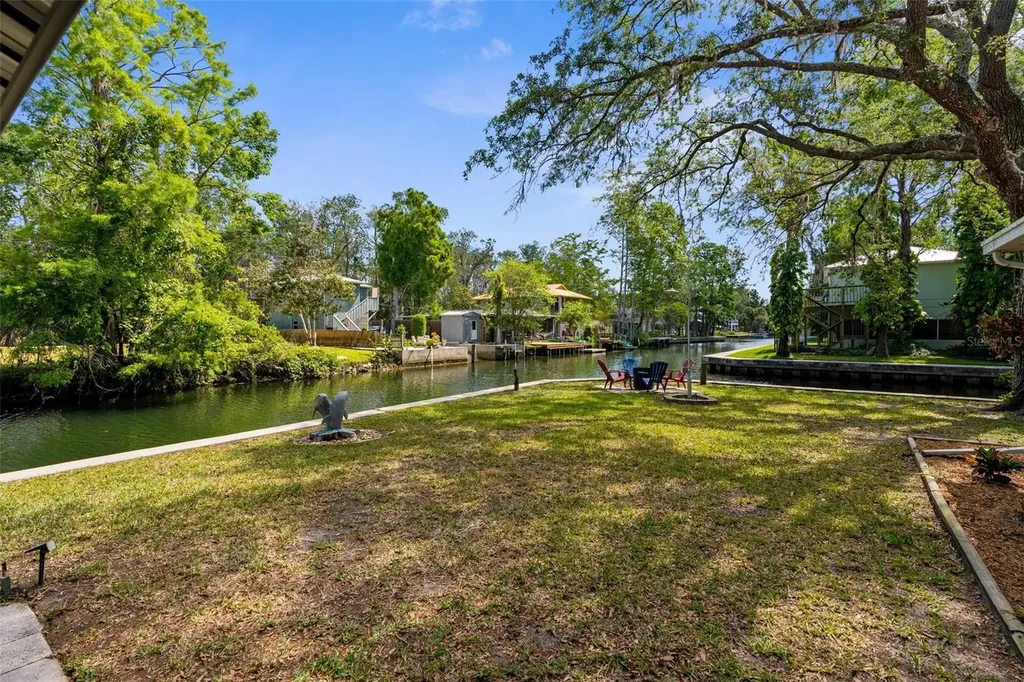 5421 Gay Street Weeki Wachee FL 34607
