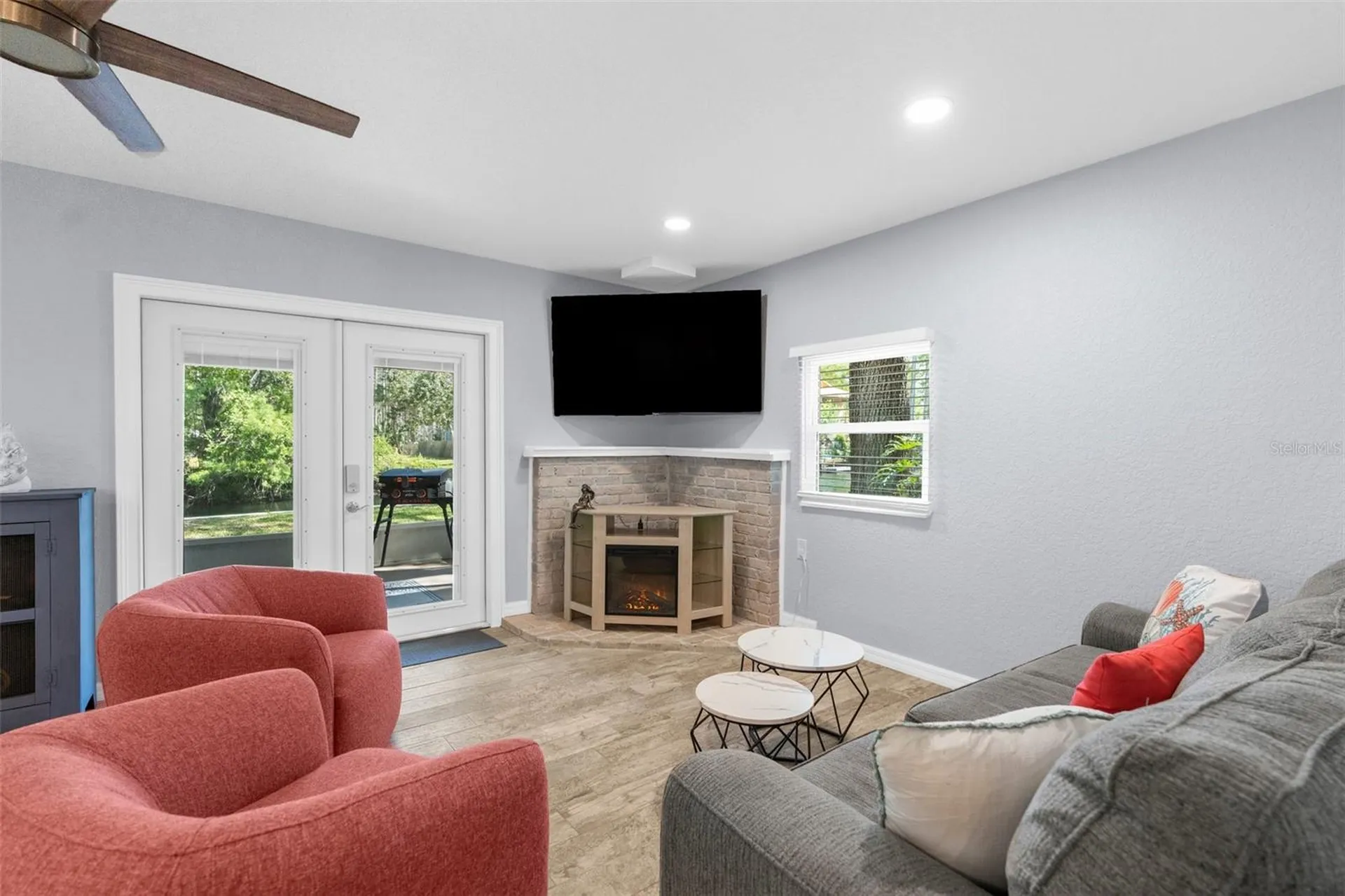 5421 Gay Street Weeki Wachee FL 34607