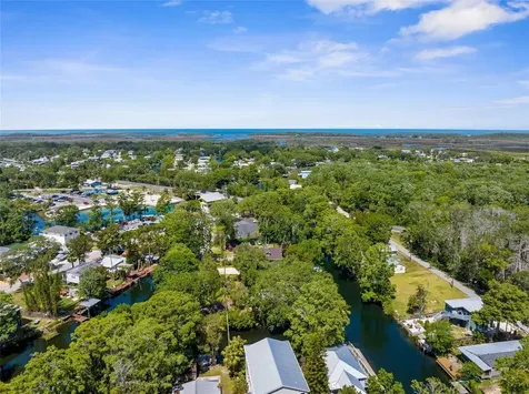 5421 Gay Street Weeki Wachee FL 34607