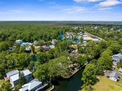 5421 Gay Street Weeki Wachee FL 34607
