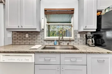 6371 Mckinley Terrace Englewood FL 34224