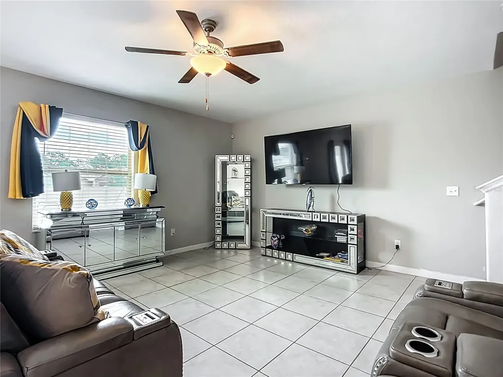 1876 Colding Drive Ruskin FL 33570