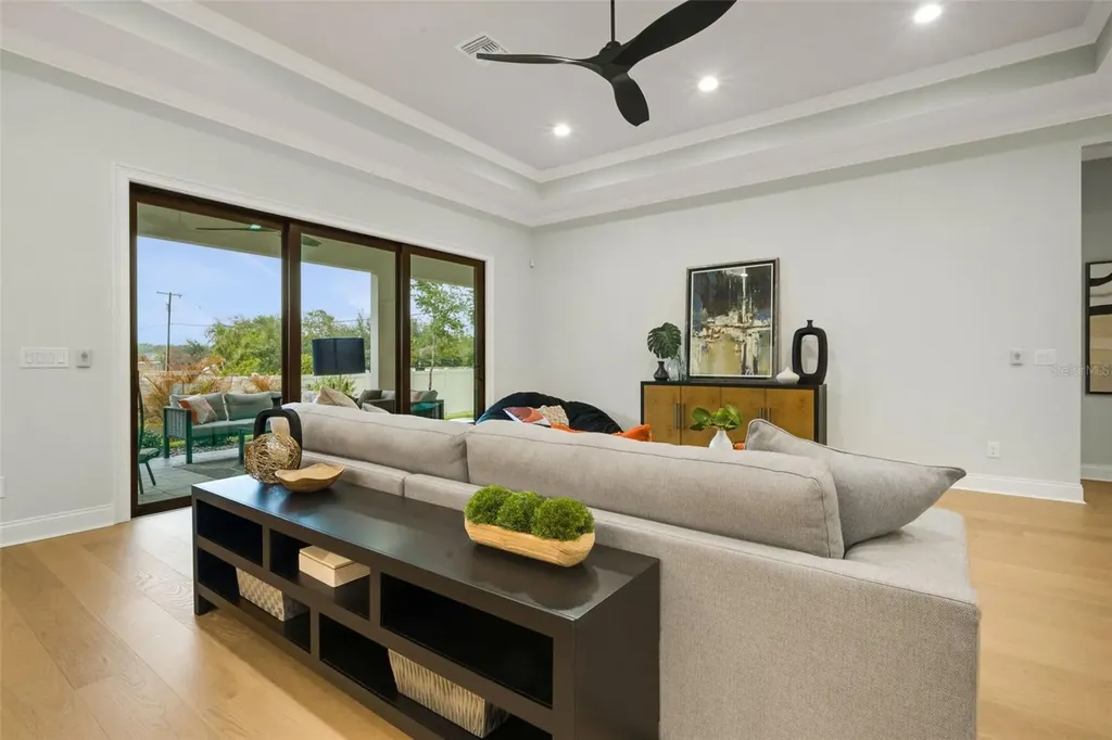 5390 Clubhouse Hills Lane Lakeland FL 33812