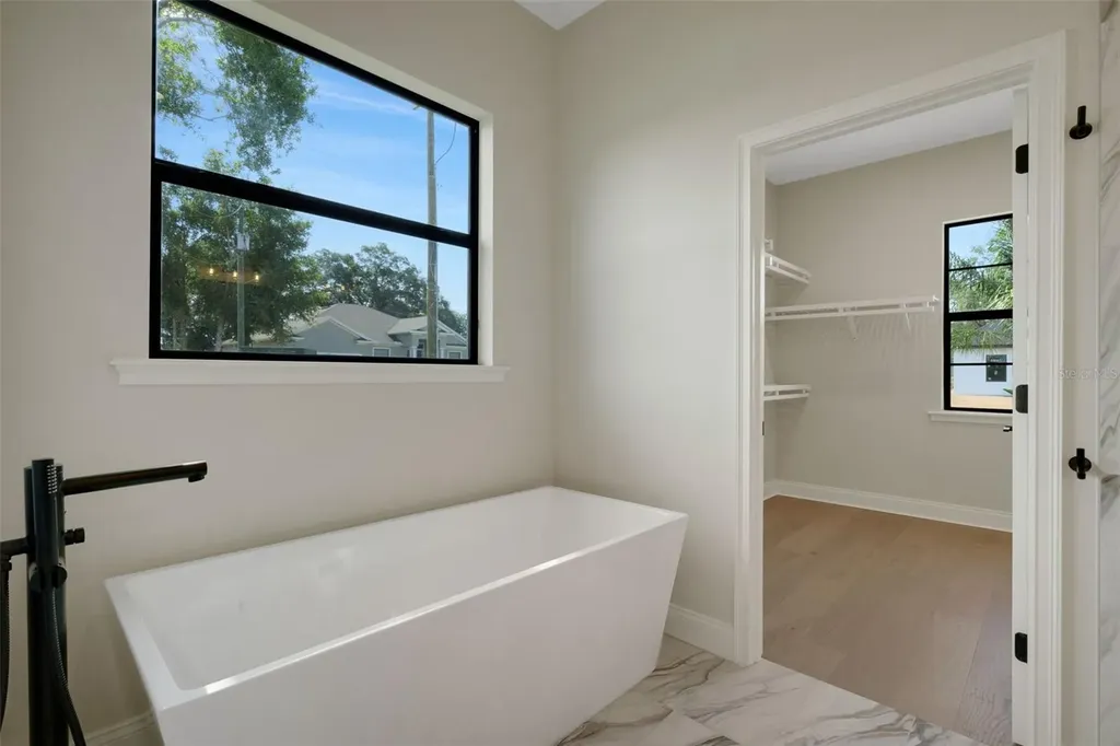 5390 Clubhouse Hills Lane Lakeland FL 33812