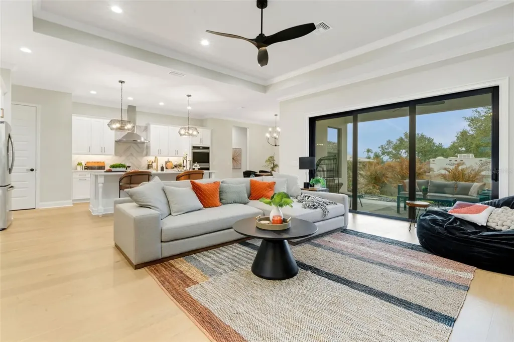 5390 Clubhouse Hills Lane Lakeland FL 33812