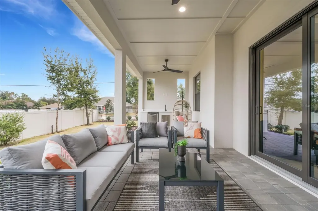 5390 Clubhouse Hills Lane Lakeland FL 33812