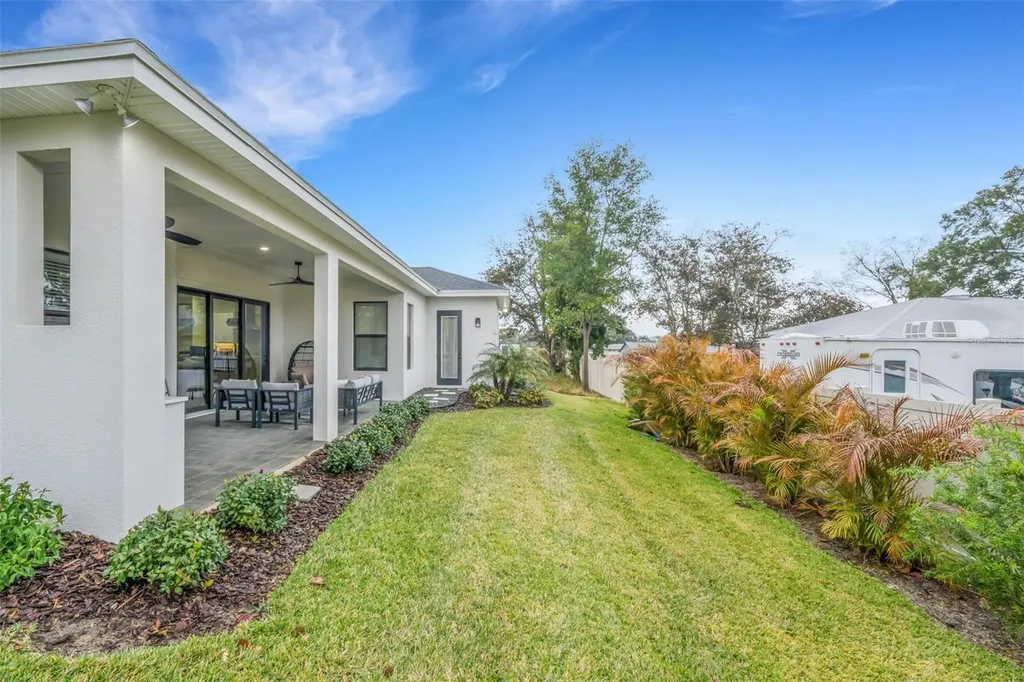 5390 Clubhouse Hills Lane Lakeland FL 33812