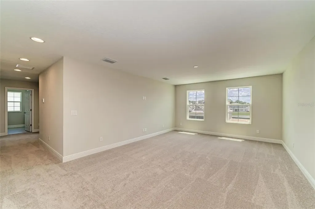 9699 Surrey Rose Drive San Antonio FL 33576