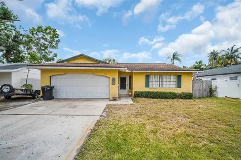 5920 Denver Street NE St Petersburg FL 33703