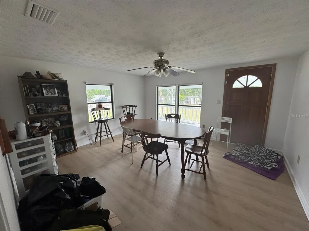5515/5517 Shad Road Jacksonville FL 32257