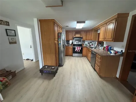 5515/5517 Shad Road Jacksonville FL 32257