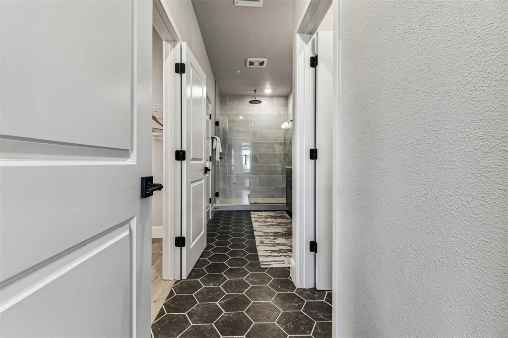 7236 Sutton Lane Sarasota FL 34240