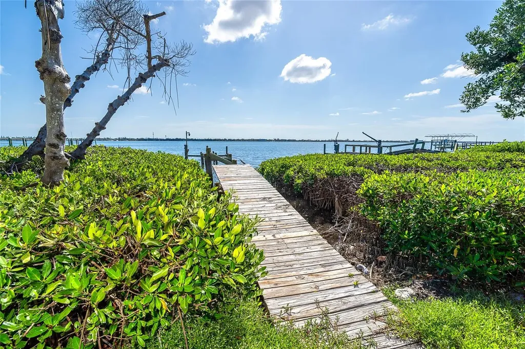 4093 Pelican Shores Circle Englewood FL 34223