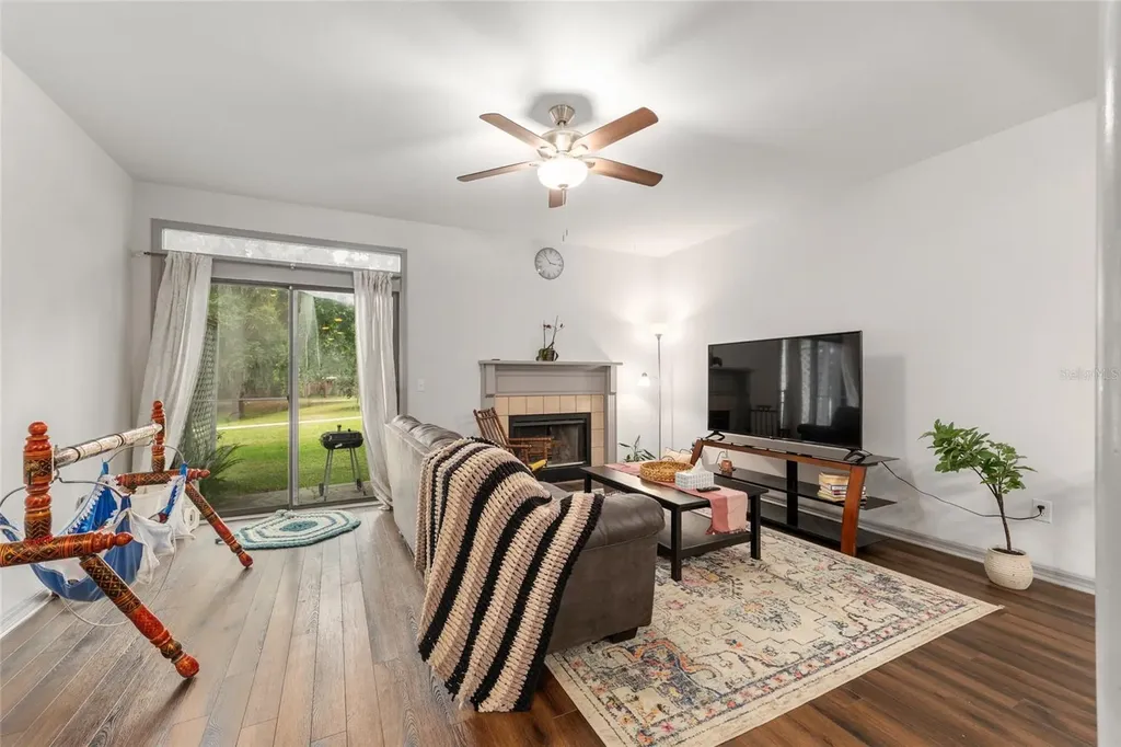 938 NW 42nd Terrace Gainesville FL 32605