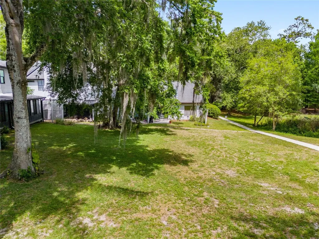 938 NW 42nd Terrace Gainesville FL 32605