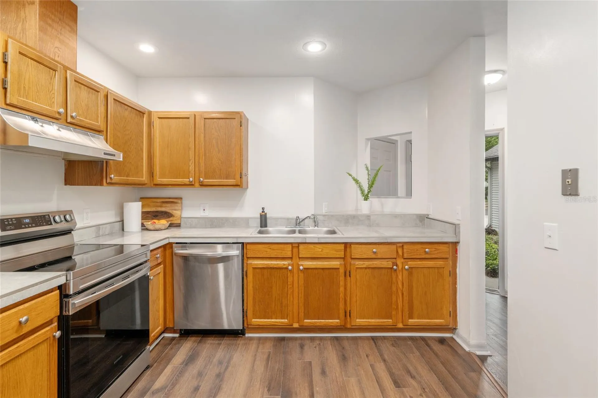 938 NW 42nd Terrace Gainesville FL 32605