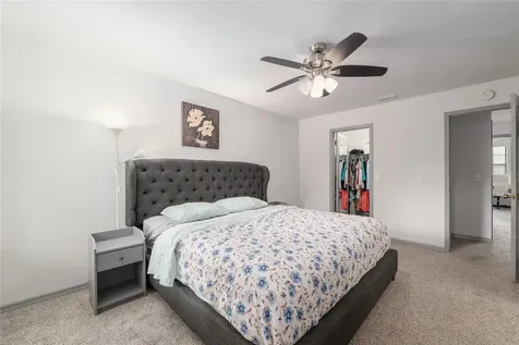 938 NW 42nd Terrace Gainesville FL 32605