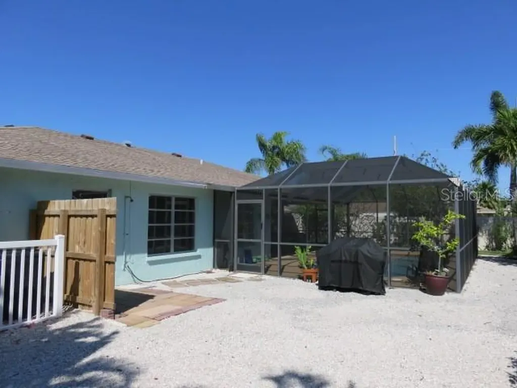 7207 15th Avenue Drive W Bradenton FL 34209