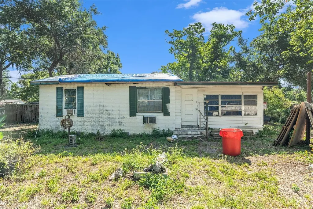 4815 N Falkenburg Road Tampa FL 33610