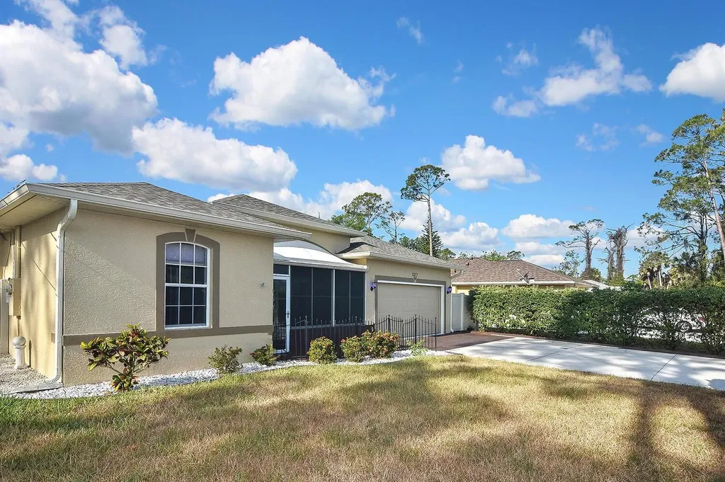 2371 Manheim Avenue North Port FL 34286