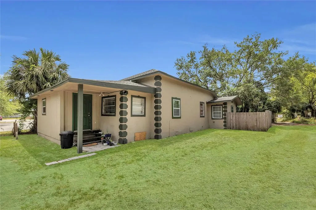 1511 W 12th Street Sanford FL 32771