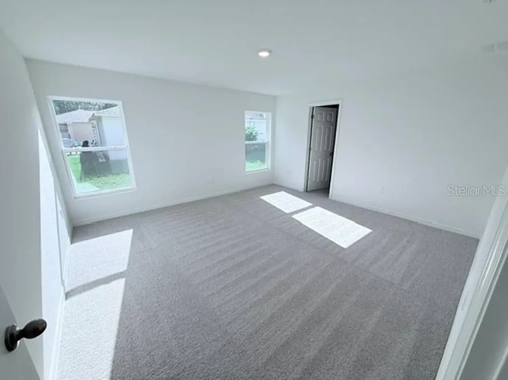 40 Laguna Forest Trail Palm Coast FL 32164