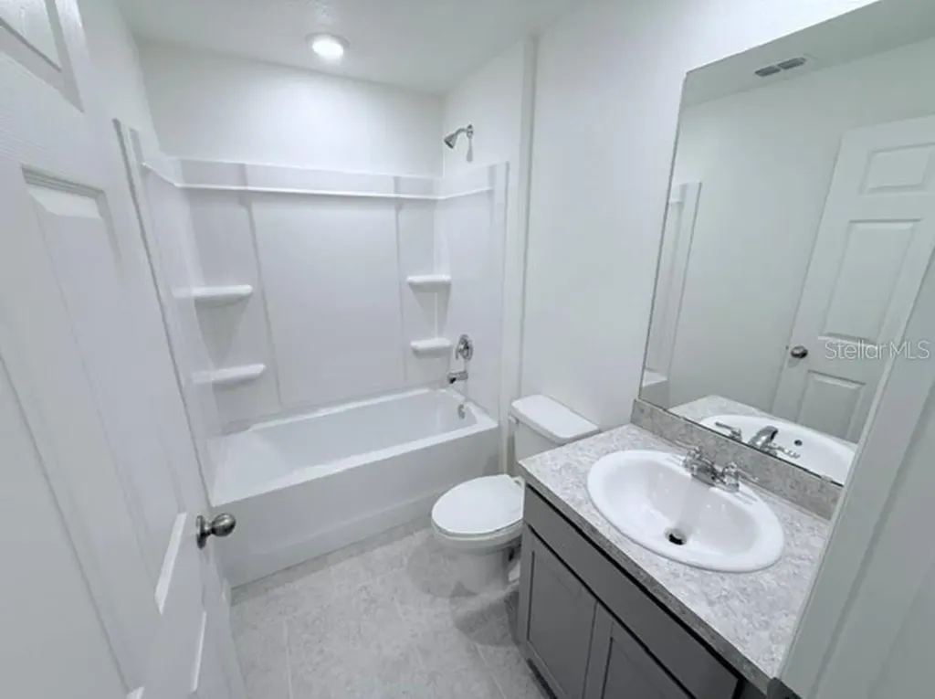 40 Laguna Forest Trail Palm Coast FL 32164