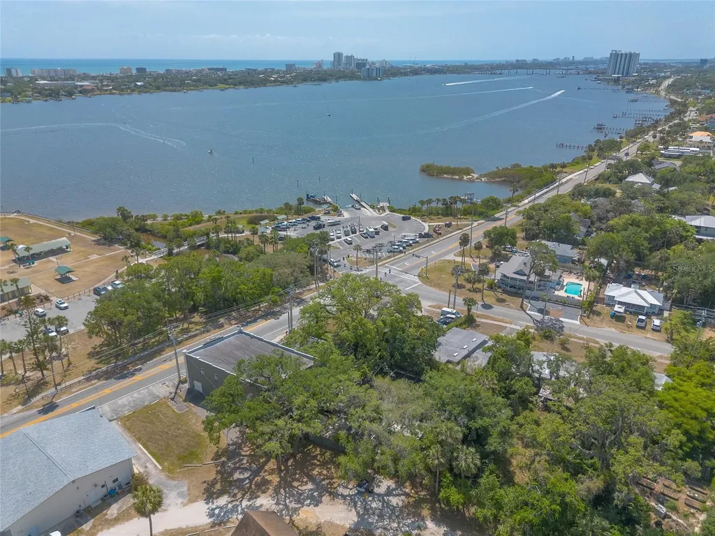 1112 Riverside Drive Daytona Beach FL 32117