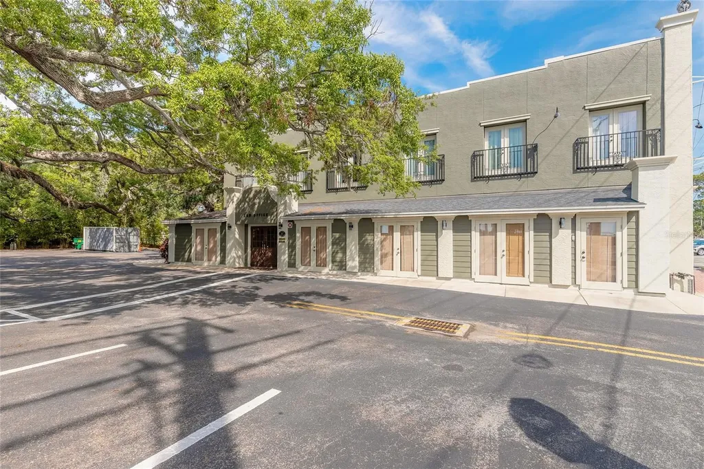 1112 Riverside Drive Daytona Beach FL 32117